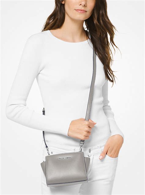 michael kors selma silber mini|Selma Mini Crossgrain Leather Crossbody Bag .